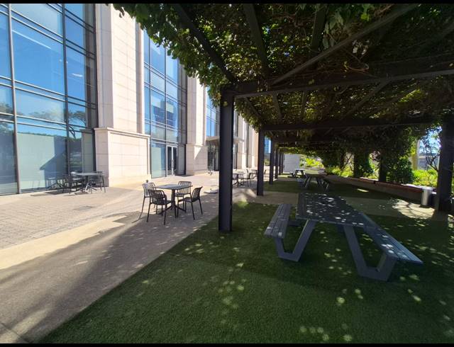 1,827M² OFFICE TO LET IN SANDTON CENTRAL